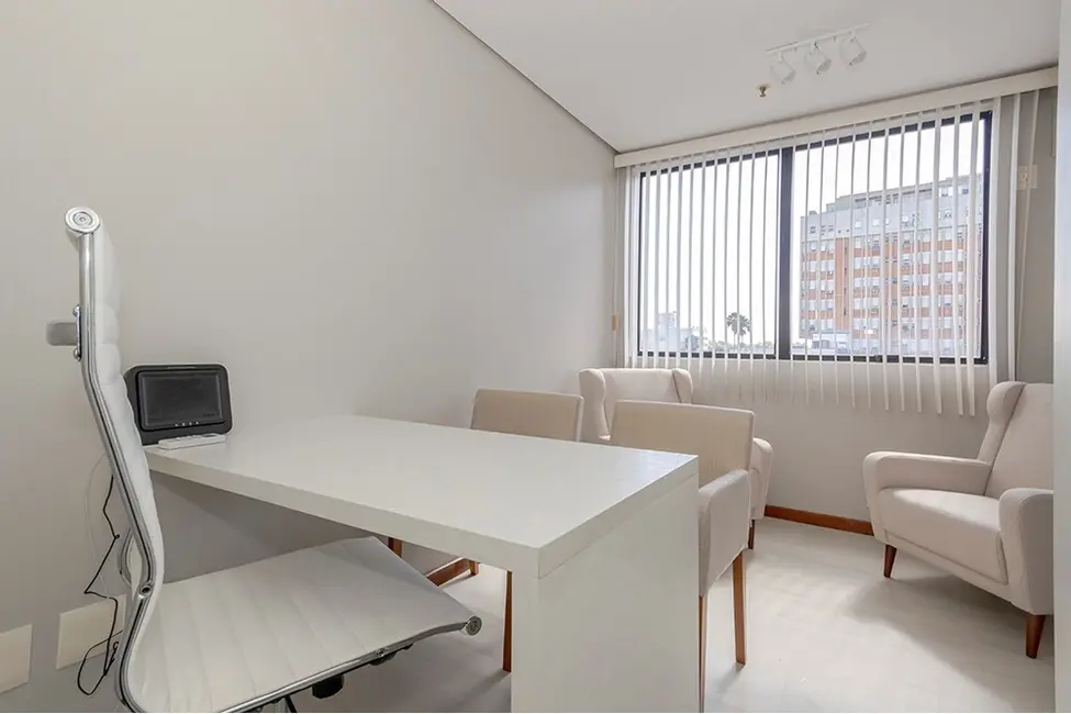 Sala Comercial à venda, 28m2 em Menino Deus, Porto Alegre - RS - imagem 4 Foto 4 de Sala Comercial à venda, 28m2 em Menino Deus, Porto Alegre - RS