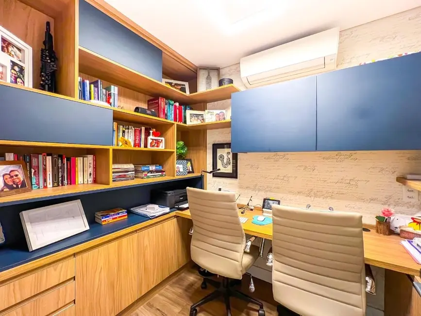 Foto 2 de Apartamento com 3 quartos à venda, 240m2 em Bela Vista, Porto Alegre - RS