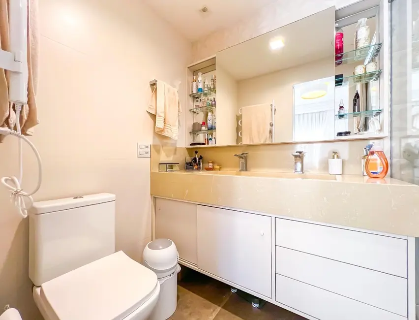 Foto 8 de Apartamento com 3 quartos à venda, 240m2 em Bela Vista, Porto Alegre - RS