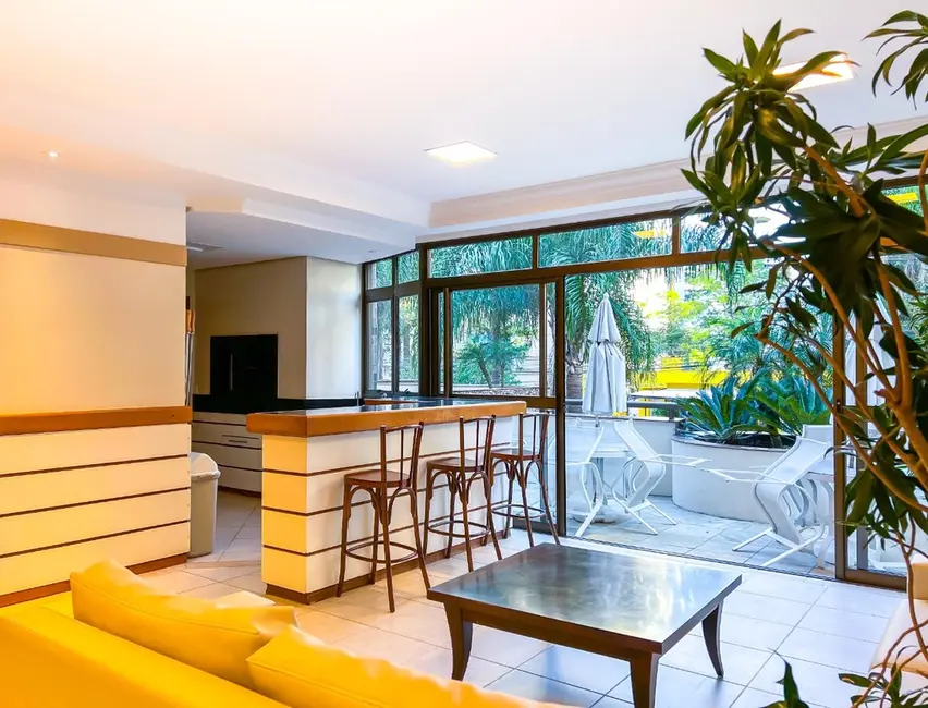 Foto 3 de Apartamento com 3 quartos à venda, 240m2 em Bela Vista, Porto Alegre - RS