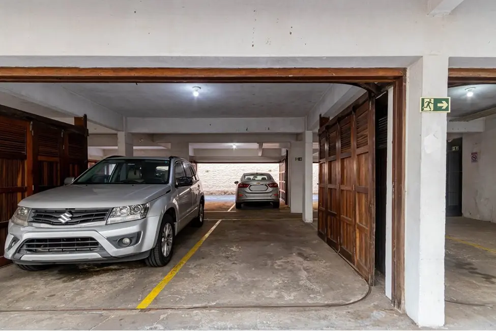 Apartamento com 2 quartos à venda, 83m2 em Azenha, Porto Alegre - RS - imagem 4 Foto 4 de Apartamento com 2 quartos à venda, 83m2 em Azenha, Porto Alegre - RS