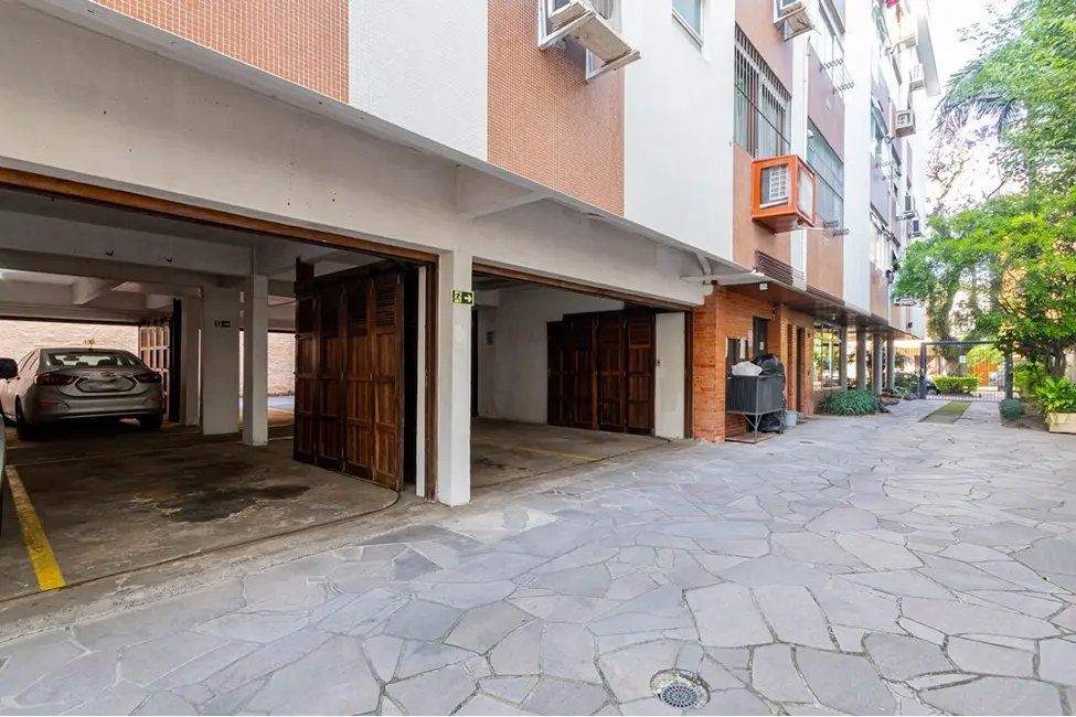 Apartamento com 2 quartos à venda, 83m2 em Azenha, Porto Alegre - RS - imagem 3 Foto 3 de Apartamento com 2 quartos à venda, 83m2 em Azenha, Porto Alegre - RS