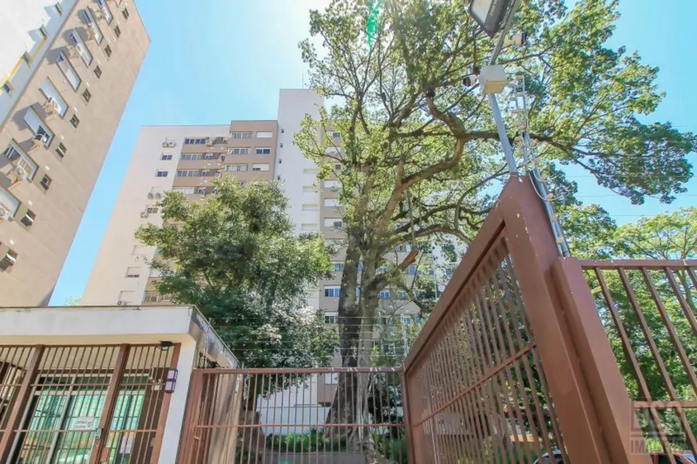 Foto 1 de Apartamento com 2 quartos à venda, 63m2 em Teresópolis, Porto Alegre - RS