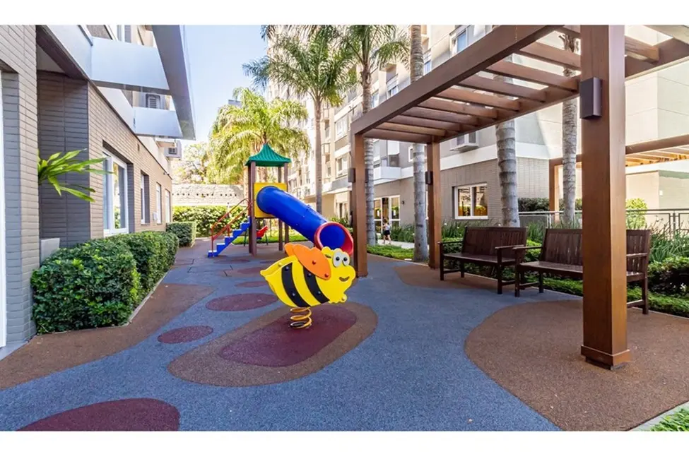 Foto 6 de Apartamento com 2 quartos à venda, 64m2 em São João, Porto Alegre - RS