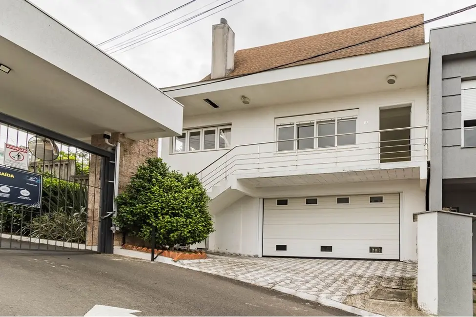 Casa de Condomínio com 3 quartos à venda, 213m2 em Mário Quintana, Porto Alegre - RS - imagem 1 Foto 1 de Casa de Condomínio com 3 quartos à venda, 213m2 em Mário Quintana, Porto Alegre - RS