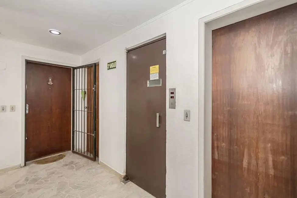 Apartamento com 2 quartos à venda, 133m2 em Petrópolis, Porto Alegre - RS - imagem 9 Foto 9 de Apartamento com 2 quartos à venda, 133m2 em Petrópolis, Porto Alegre - RS