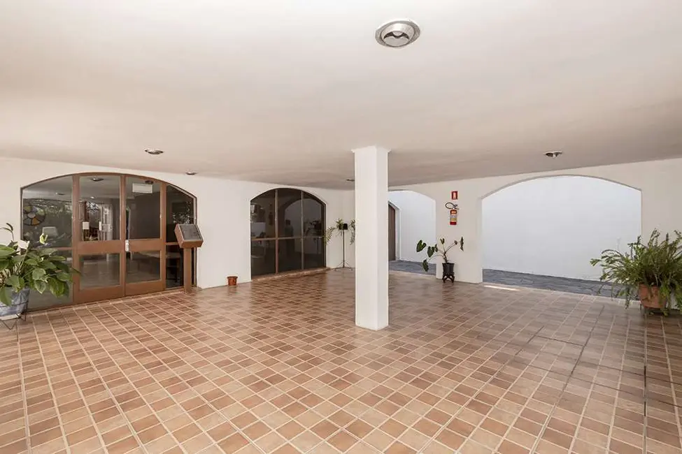 Apartamento com 2 quartos à venda, 133m2 em Petrópolis, Porto Alegre - RS - imagem 4 Foto 4 de Apartamento com 2 quartos à venda, 133m2 em Petrópolis, Porto Alegre - RS