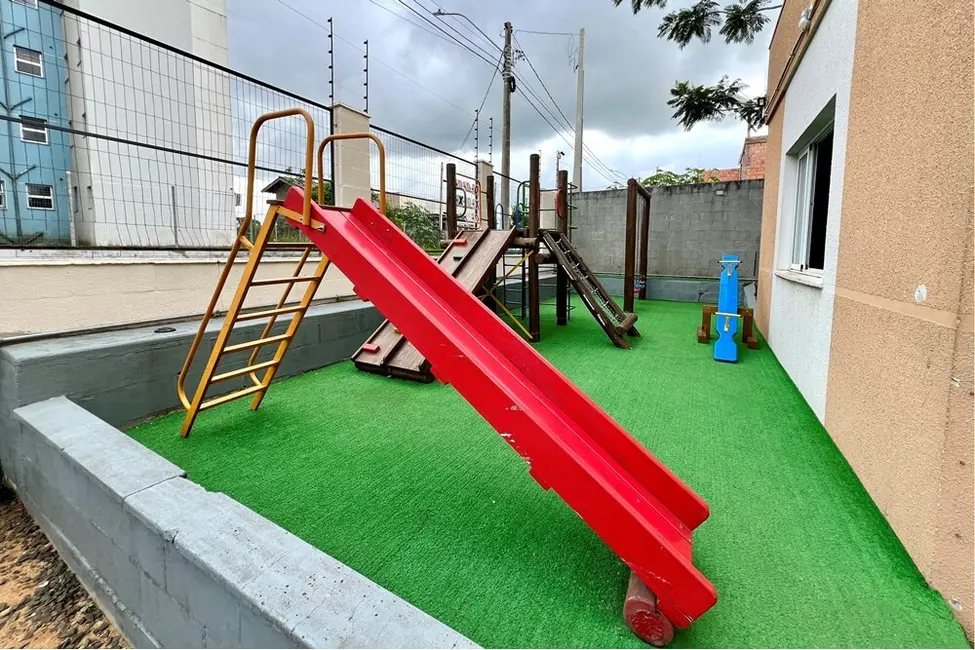 Foto 4 de Apartamento com 2 quartos à venda, 50m2 em Olaria, Canoas - RS