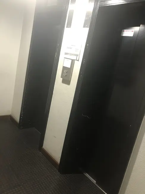 Foto 4 de Sala Comercial à venda, 36m2 em Floresta, Porto Alegre - RS