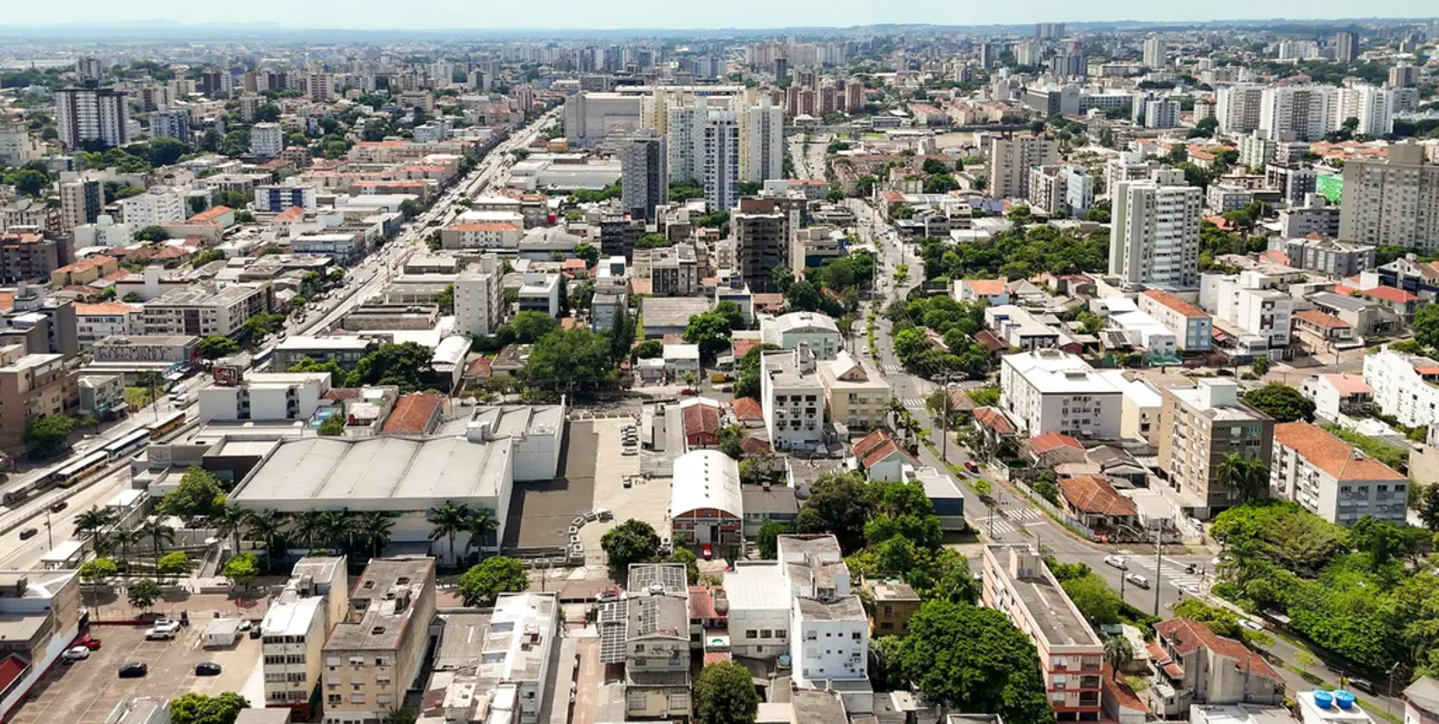 Terreno / Lote à venda, 198m2 em Passo da Areia, Porto Alegre - RS - imagem 3 Foto 3 de Terreno / Lote à venda, 198m2 em Passo da Areia, Porto Alegre - RS