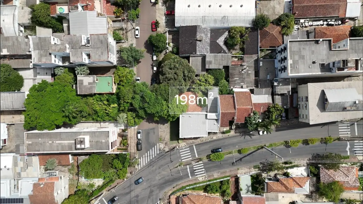Foto 2 de Terreno / Lote à venda, 198m2 em Passo da Areia, Porto Alegre - RS