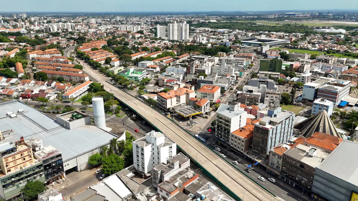 Terreno / Lote à venda, 198m2 em Passo da Areia, Porto Alegre - RS - imagem 7 Foto 7 de Terreno / Lote à venda, 198m2 em Passo da Areia, Porto Alegre - RS