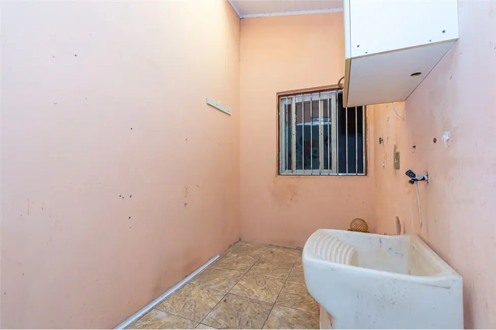 Casa com 4 quartos à venda, 113m2 em Harmonia, Canoas - RS - imagem 6 Foto 6 de Casa com 4 quartos à venda, 113m2 em Harmonia, Canoas - RS