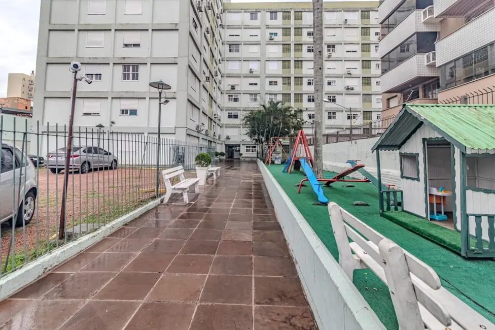 Apartamento com 2 quartos à venda, 56m2 em Menino Deus, Porto Alegre - RS - imagem 3 Foto 3 de Apartamento com 2 quartos à venda, 56m2 em Menino Deus, Porto Alegre - RS