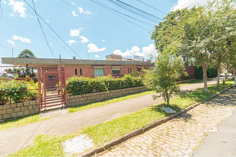Foto 1 de Casa com 3 quartos à venda, 298m2 em Chácara das Pedras, Porto Alegre - RS