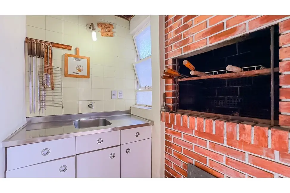 Cobertura com 3 quartos à venda, 185m2 em Passo da Areia, Porto Alegre - RS - imagem 4 Foto 4 de Cobertura com 3 quartos à venda, 185m2 em Passo da Areia, Porto Alegre - RS