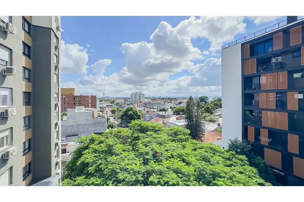 Cobertura com 3 quartos à venda, 185m2 em Passo da Areia, Porto Alegre - RS - imagem 9 Foto 9 de Cobertura com 3 quartos à venda, 185m2 em Passo da Areia, Porto Alegre - RS