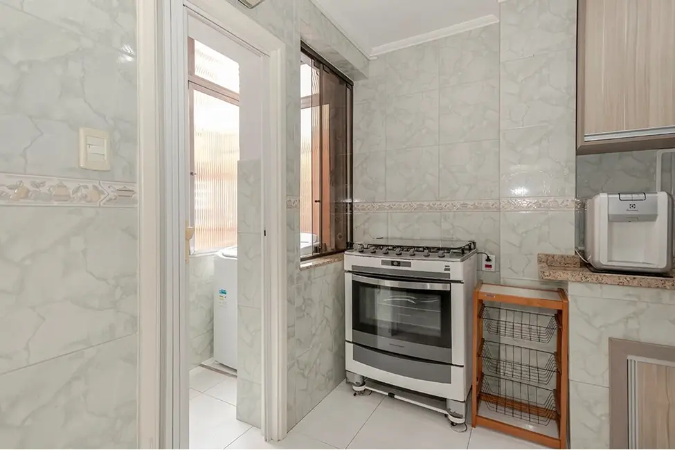 Apartamento com 3 quartos à venda, 128m2 em Auxiliadora, Porto Alegre - RS - imagem 2 Foto 2 de Apartamento com 3 quartos à venda, 128m2 em Auxiliadora, Porto Alegre - RS