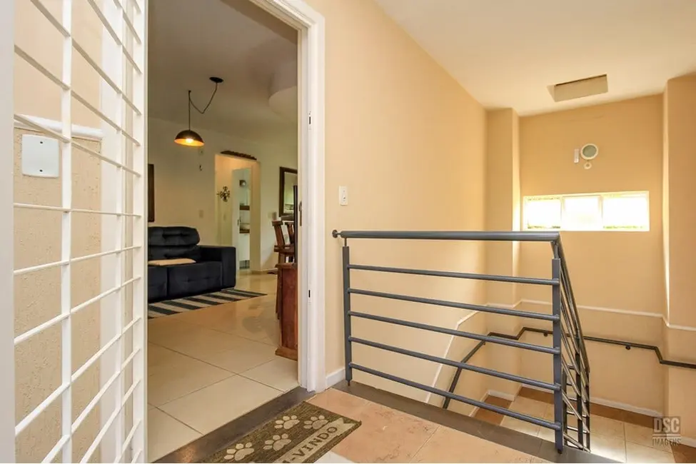 Apartamento com 2 quartos à venda, 55m2 em Guarujá, Porto Alegre - RS - imagem 9 Foto 9 de Apartamento com 2 quartos à venda, 55m2 em Guarujá, Porto Alegre - RS