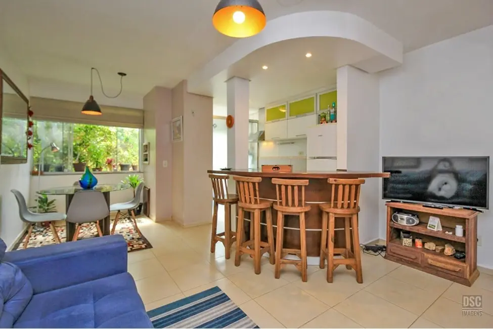 Apartamento com 2 quartos à venda, 55m2 em Guarujá, Porto Alegre - RS - imagem 1 Foto 1 de Apartamento com 2 quartos à venda, 55m2 em Guarujá, Porto Alegre - RS