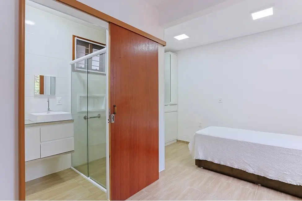 Casa com 5 quartos à venda, 308m2 em Córrego Grande, Florianopolis - SC - imagem 3 Foto 3 de Casa com 5 quartos à venda, 308m2 em Córrego Grande, Florianopolis - SC