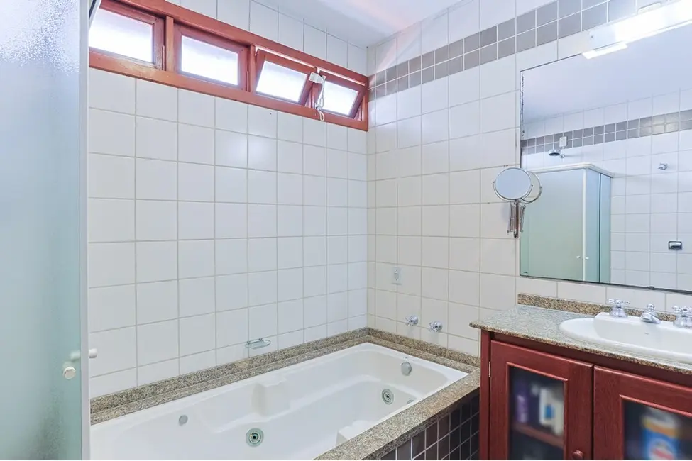 Casa com 5 quartos à venda, 308m2 em Córrego Grande, Florianopolis - SC - imagem 9 Foto 9 de Casa com 5 quartos à venda, 308m2 em Córrego Grande, Florianopolis - SC