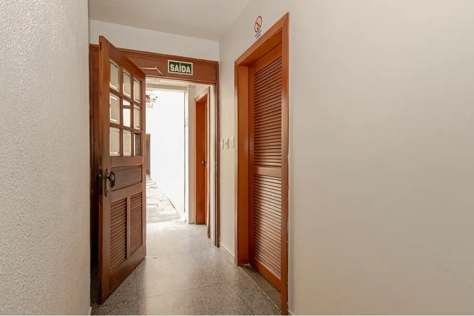 Apartamento com 1 quarto à venda, 31m2 em Passo da Areia, Porto Alegre - RS - imagem 4 Foto 4 de Apartamento com 1 quarto à venda, 31m2 em Passo da Areia, Porto Alegre - RS