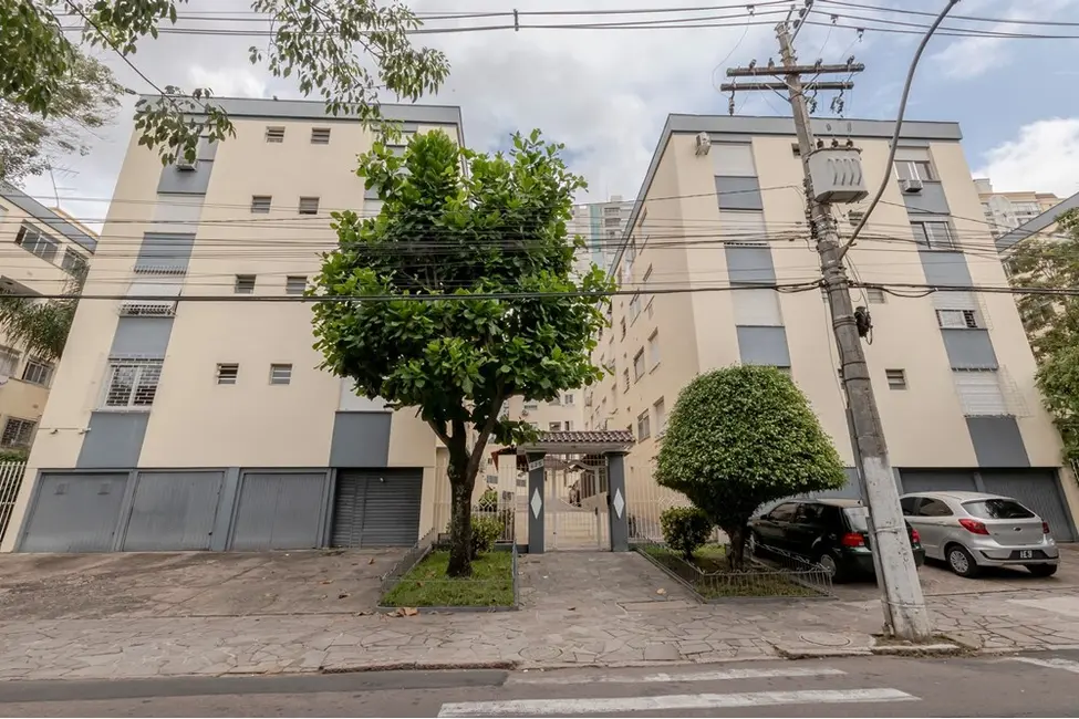 Apartamento com 1 quarto à venda, 31m2 em Passo da Areia, Porto Alegre - RS - imagem 8 Foto 8 de Apartamento com 1 quarto à venda, 31m2 em Passo da Areia, Porto Alegre - RS