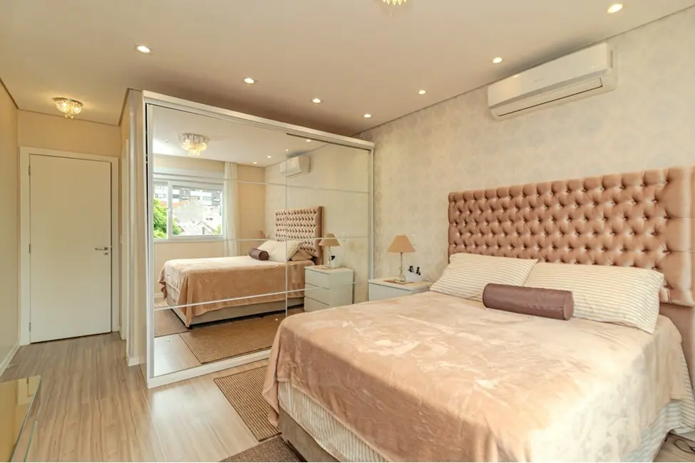 Foto 7 de Apartamento com 2 quartos à venda, 74m2 em Cristo Redentor, Porto Alegre - RS