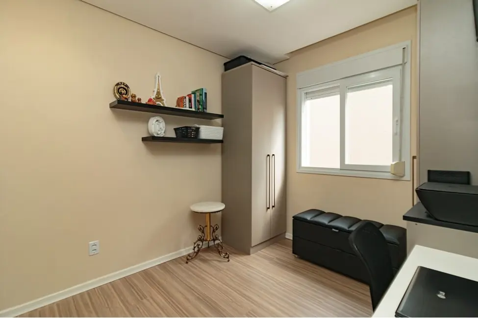 Foto 9 de Apartamento com 2 quartos à venda, 74m2 em Cristo Redentor, Porto Alegre - RS