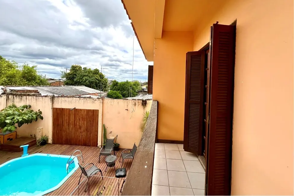 Casa com 6 quartos à venda, 317m2 em Estância Velha, Canoas - RS - imagem 8 Foto 8 de Casa com 6 quartos à venda, 317m2 em Estância Velha, Canoas - RS