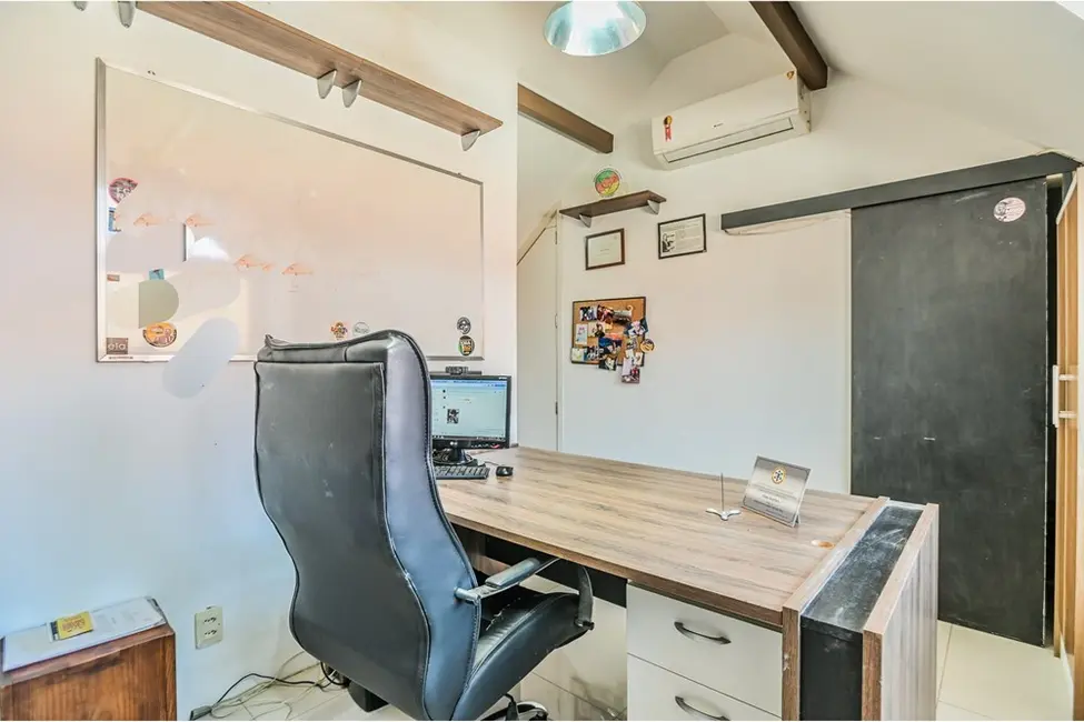 Casa de Condomínio com 3 quartos à venda, 144m2 em Sarandi, Porto Alegre - RS - imagem 7 Foto 7 de Casa de Condomínio com 3 quartos à venda, 144m2 em Sarandi, Porto Alegre - RS