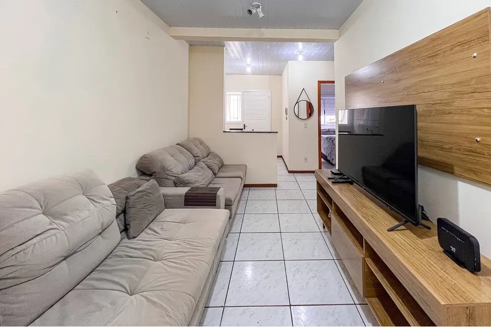 Foto 1 de Casa de Condomínio com 2 quartos à venda, 59m2 em Olaria, Canoas - RS