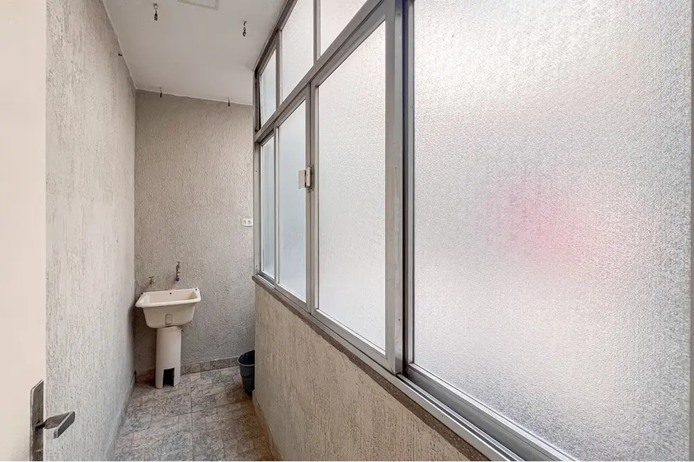 Apartamento com 4 quartos à venda, 94m2 em Navegantes, Porto Alegre - RS - imagem 9 Foto 9 de Apartamento com 4 quartos à venda, 94m2 em Navegantes, Porto Alegre - RS