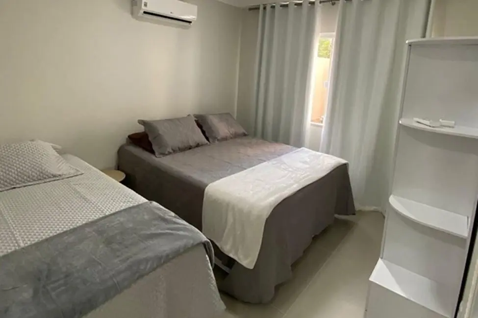 Foto 8 de Apartamento com 4 quartos à venda, 70m2 em Bombinhas - SC