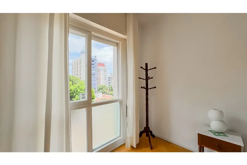 Foto 8 de Apartamento com 3 quartos à venda, 108m2 em Petrópolis, Porto Alegre - RS