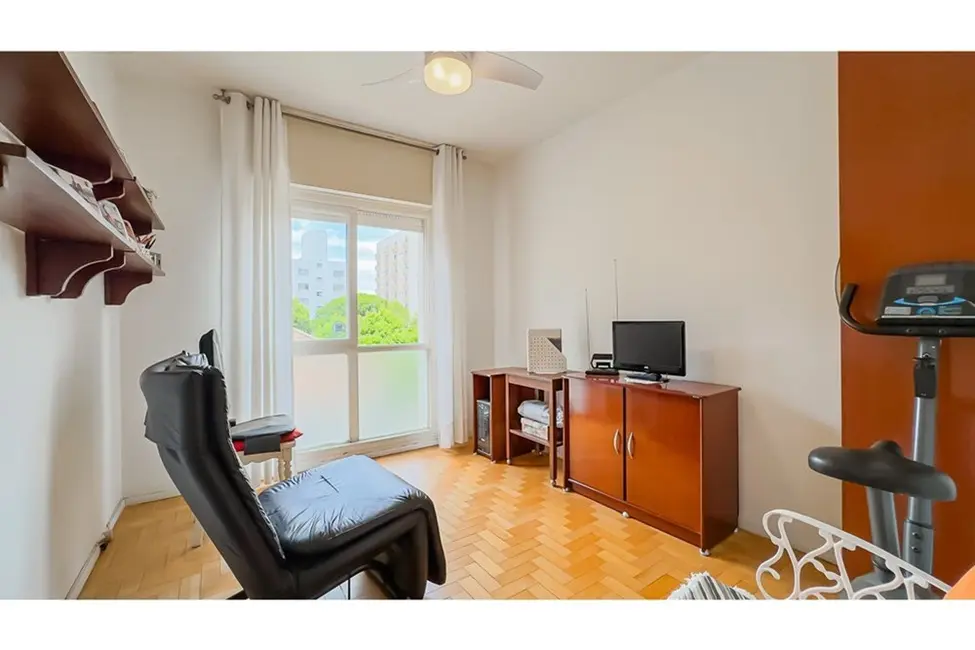 Foto 3 de Apartamento com 3 quartos à venda, 108m2 em Petrópolis, Porto Alegre - RS