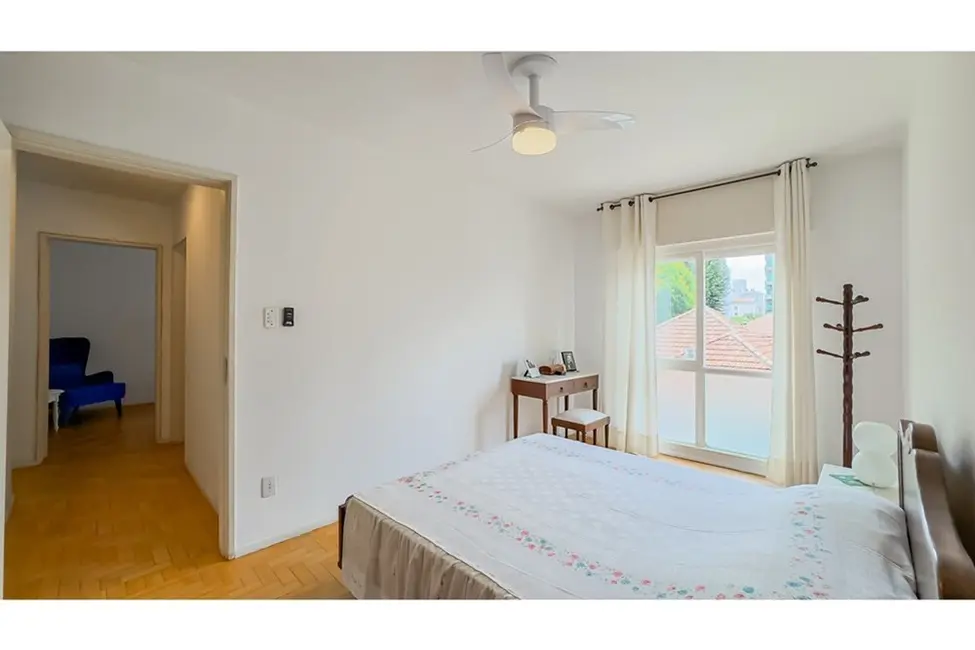 Foto 9 de Apartamento com 3 quartos à venda, 108m2 em Petrópolis, Porto Alegre - RS