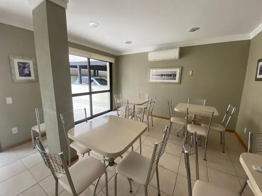 Apartamento com 3 quartos à venda, 115m2 em Mont Serrat, Porto Alegre - RS - imagem 7 Foto 7 de Apartamento com 3 quartos à venda, 115m2 em Mont Serrat, Porto Alegre - RS