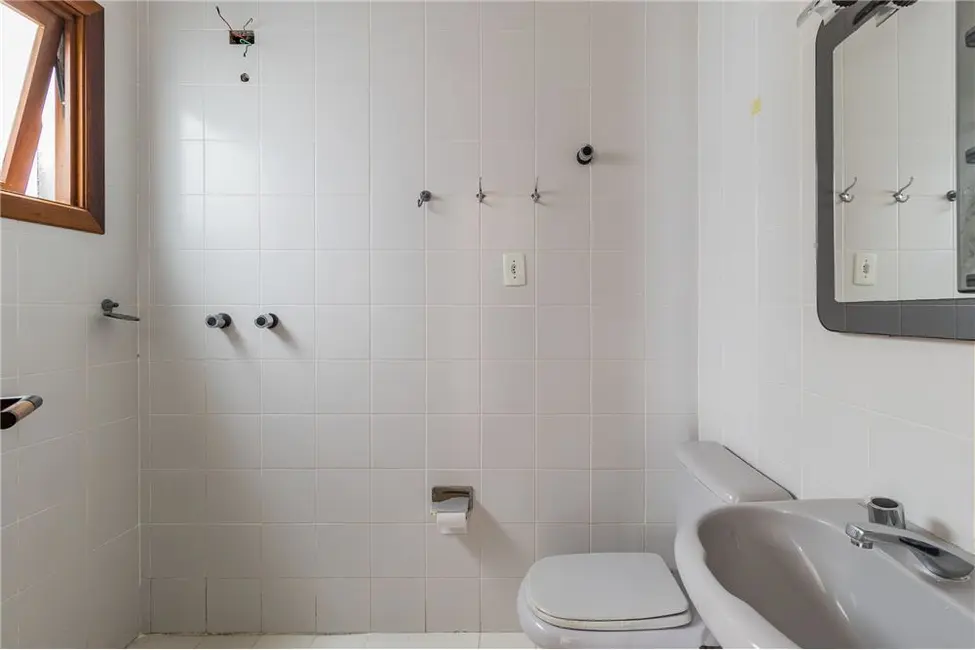 Foto 2 de Apartamento com 2 quartos à venda, 58m2 em Jardim Lindóia, Porto Alegre - RS