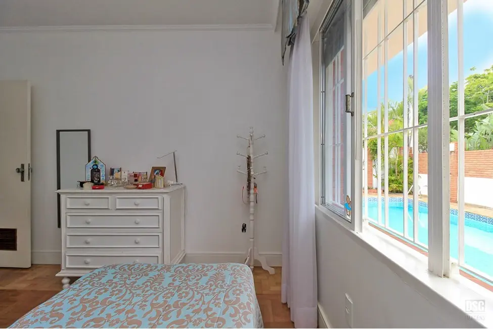 Casa com 3 quartos à venda, 358m2 em Três Figueiras, Porto Alegre - RS - imagem 7 Foto 7 de Casa com 3 quartos à venda, 358m2 em Três Figueiras, Porto Alegre - RS