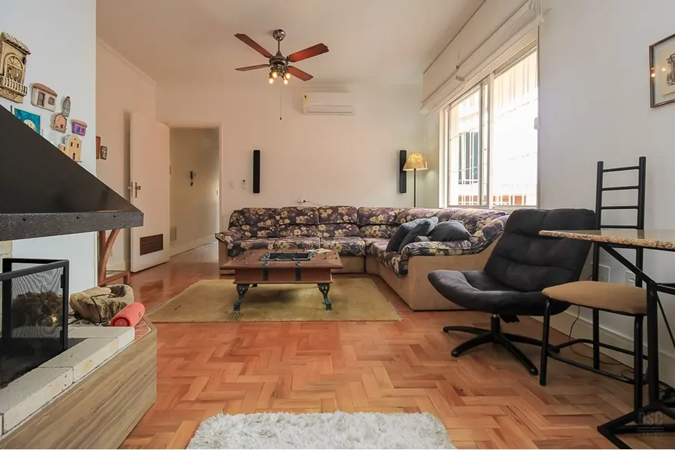 Casa com 3 quartos à venda, 358m2 em Três Figueiras, Porto Alegre - RS - imagem 3 Foto 3 de Casa com 3 quartos à venda, 358m2 em Três Figueiras, Porto Alegre - RS