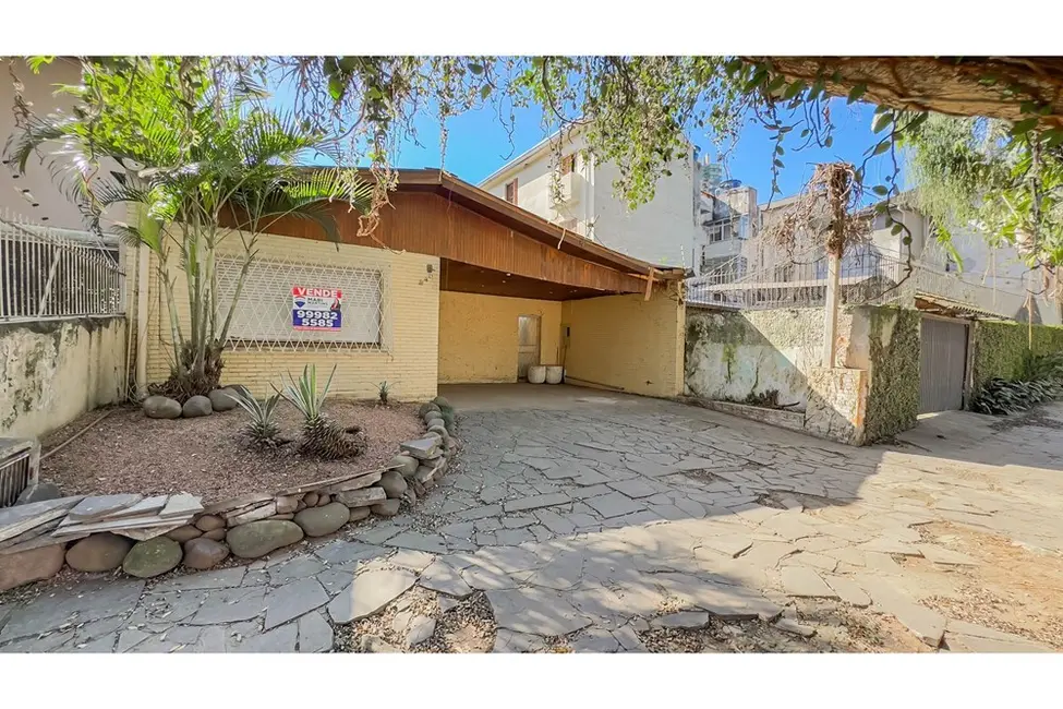 Casa com 4 quartos à venda, 245m2 em Petrópolis, Porto Alegre - RS - imagem 4 Foto 4 de Casa com 4 quartos à venda, 245m2 em Petrópolis, Porto Alegre - RS