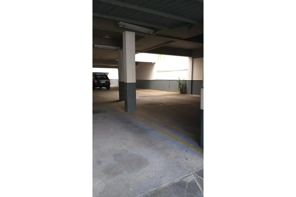 Apartamento com 1 quarto à venda, 52m2 em Santa Cecília, Porto Alegre - RS - imagem 8 Foto 8 de Apartamento com 1 quarto à venda, 52m2 em Santa Cecília, Porto Alegre - RS