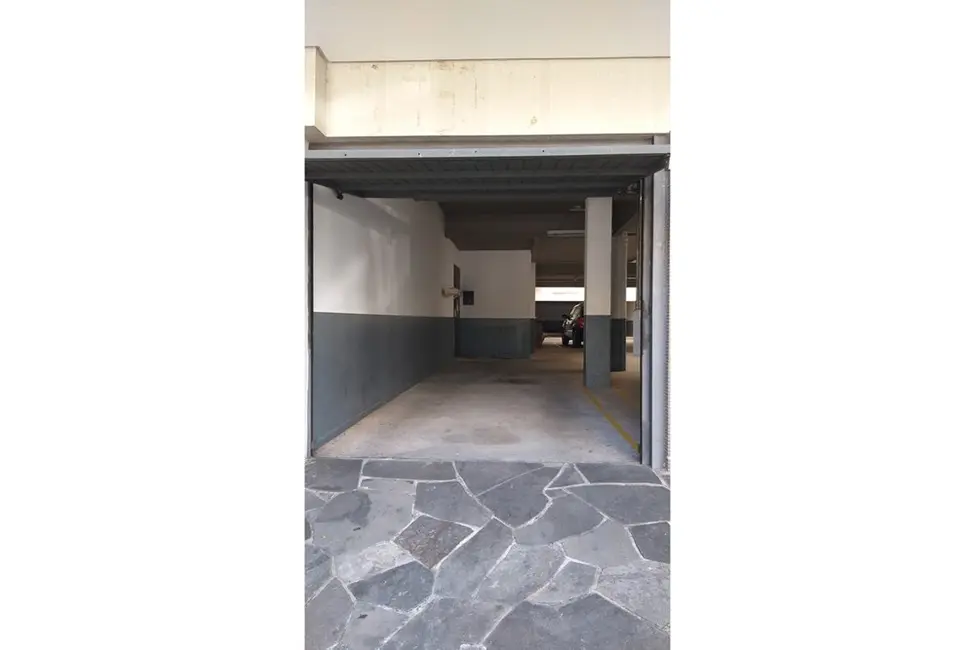 Apartamento com 1 quarto à venda, 52m2 em Santa Cecília, Porto Alegre - RS - imagem 9 Foto 9 de Apartamento com 1 quarto à venda, 52m2 em Santa Cecília, Porto Alegre - RS