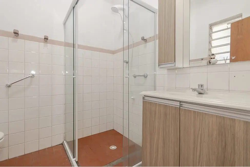 Foto 3 de Apartamento com 2 quartos à venda, 72m2 em Passo da Areia, Porto Alegre - RS