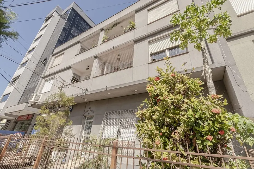 Foto 8 de Apartamento com 2 quartos à venda, 72m2 em Passo da Areia, Porto Alegre - RS