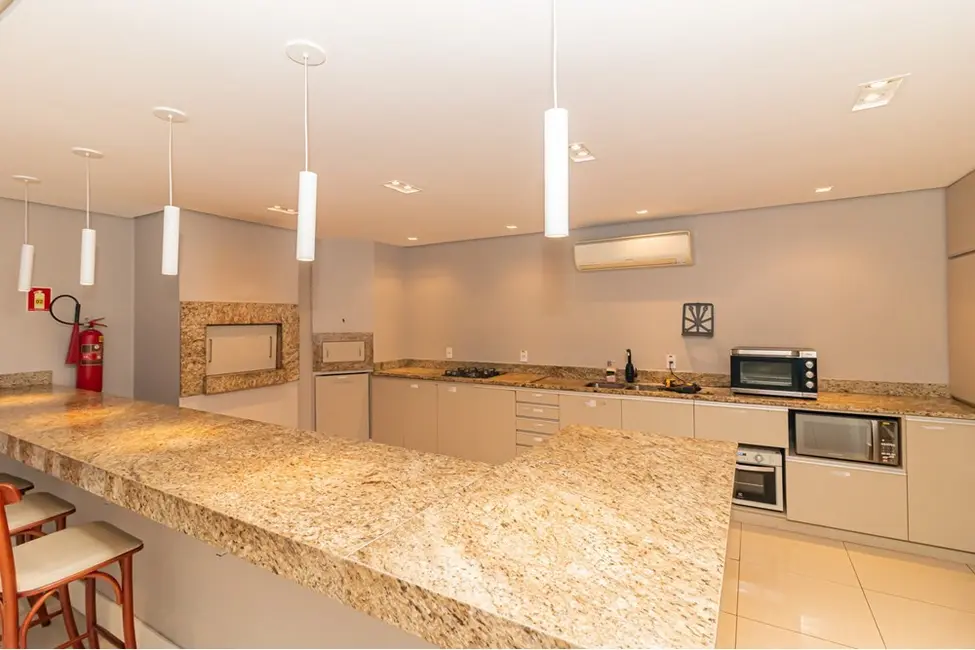 Apartamento com 3 quartos à venda, 84m2 em Passo da Areia, Porto Alegre - RS - imagem 7 Foto 7 de Apartamento com 3 quartos à venda, 84m2 em Passo da Areia, Porto Alegre - RS