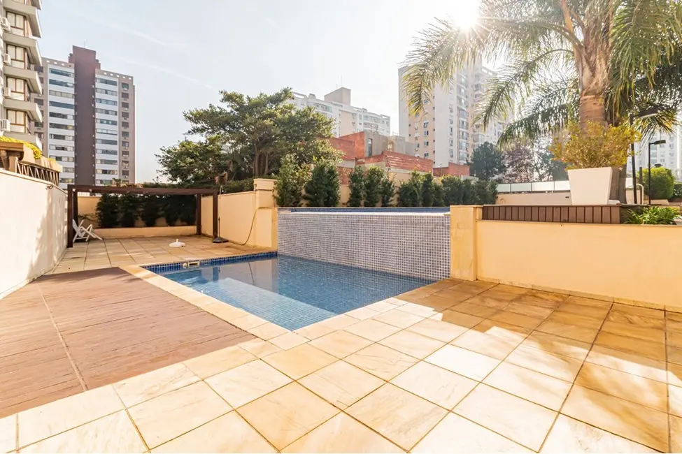 Apartamento com 3 quartos à venda, 84m2 em Passo da Areia, Porto Alegre - RS - imagem 3 Foto 3 de Apartamento com 3 quartos à venda, 84m2 em Passo da Areia, Porto Alegre - RS
