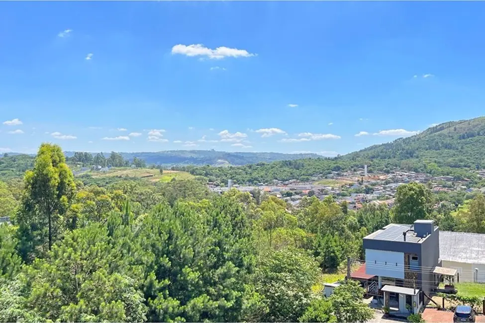 Casa de Condomínio com 3 quartos à venda, 194m2 em Aberta dos Morros, Porto Alegre - RS - imagem 8 Foto 8 de Casa de Condomínio com 3 quartos à venda, 194m2 em Aberta dos Morros, Porto Alegre - RS